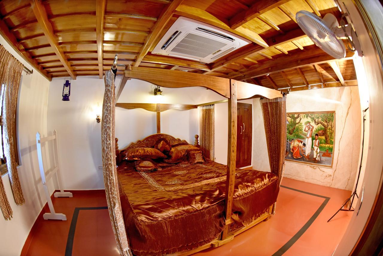 Hotel Sharada International Удупи Екстериор снимка