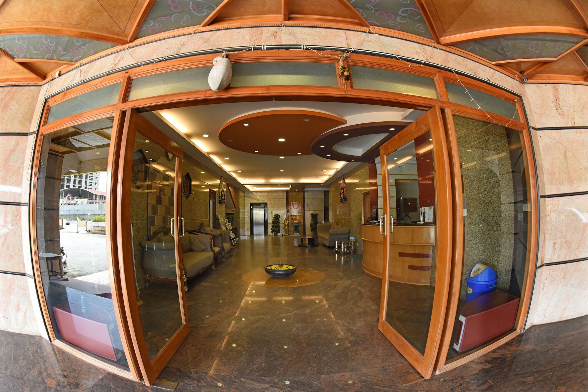 Hotel Sharada International Удупи Екстериор снимка